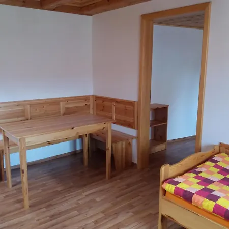 Ve Stare Skole Vlastejovice