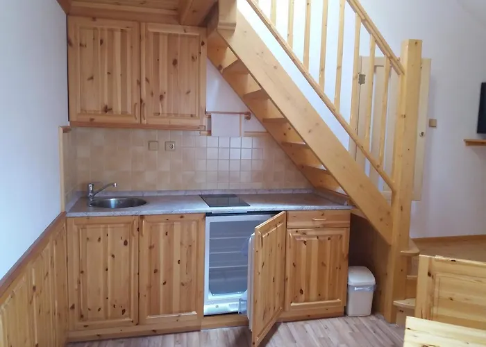 Ve Stare Skole Casa de hóspedes 3*