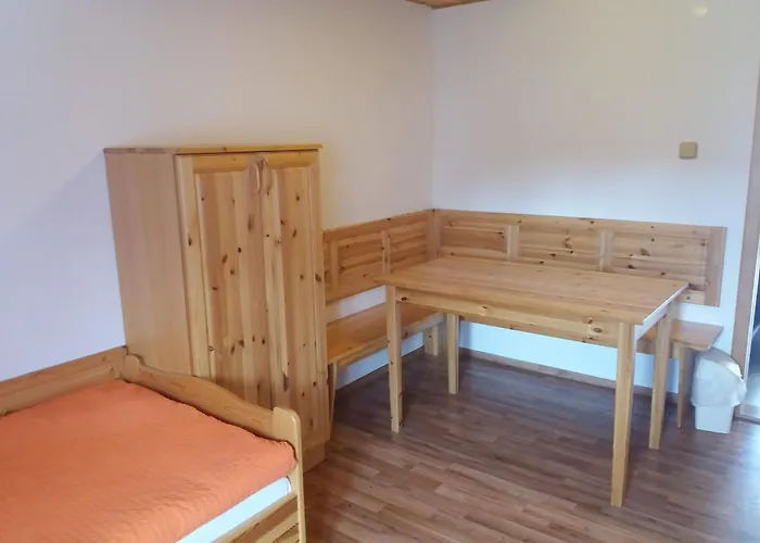 Ve Stare Skole Casa de hóspedes Vlastejovice