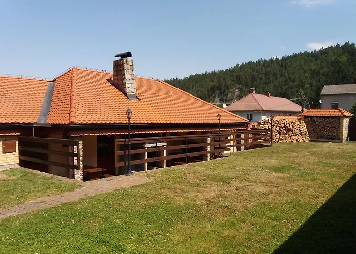 Casa de hóspedes Ve Stare Skole