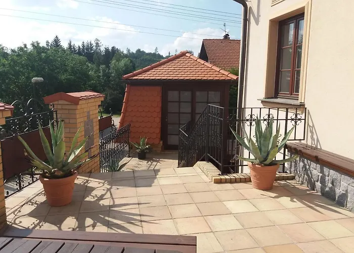 Ve Stare Skole Casa de hóspedes Vlastejovice